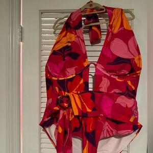 ELOQUII Bathing Suit with Underwire Detail